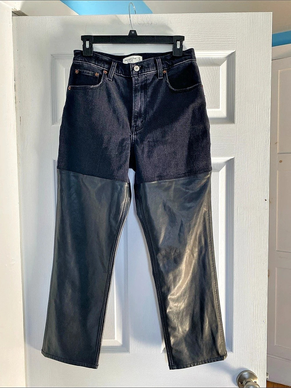 Abercrombie & Fitch The '90s Straight Ultra High Rise Jeans Black Waist 4XS
